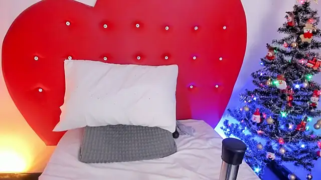 nicolette rock online show from 12/03/25, 10:47