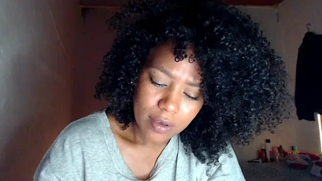 Snapshot of cherry_cleou chatting on 01/09/25, 02:40 cherry cleou online show from 01/09/25, 02:40