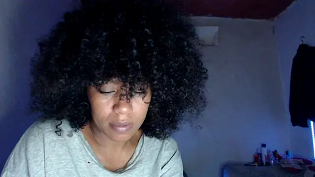 Snapshot of cherry_cleou chatting on 01/09/25, 05:43 cherry cleou online show from 01/09/25, 05:43