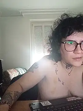 callmelouve online show from 10/09/25, 12:17