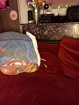 callmelouve online show from 03/10/26, 07:40