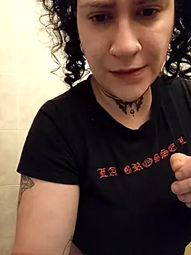 callmelouve online show from 10/22/25, 12:37