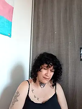 callmelouve online show from 11/13/25, 01:15