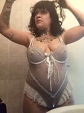 callmelouve online show from 04/02/26, 03:51