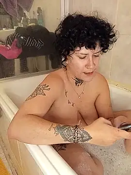 callmelouve online show from 09/27/25, 08:15