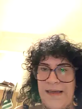 callmelouve online show from 10/15/25, 06:05