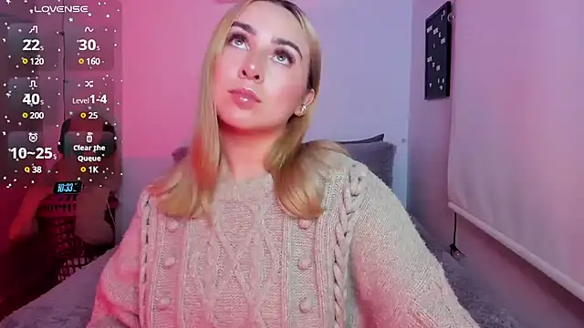 Snapshot of sophi_mooreno chatting on 02/10/25, 03:35 sophi mooreno online show from 02/10/25, 03:35