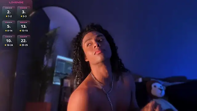 Snapshot of Lucas_eevans chatting on 12/02/25, 12:29 Lucas eevans online show from 12/02/25, 12:29