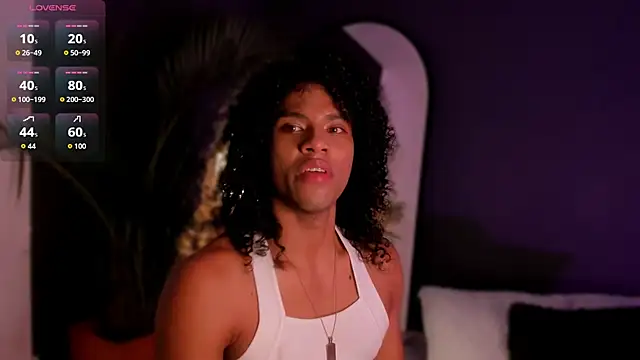 Snapshot of Lucas_eevans chatting on 12/17/25, 03:06 Lucas eevans online show from 12/17/25, 03:06