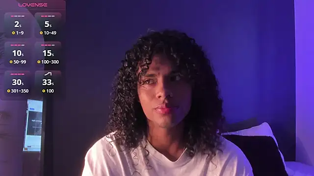 Snapshot of Lucas_eevans chatting on 10/28/25, 02:49 Lucas eevans online show from 10/28/25, 02:49