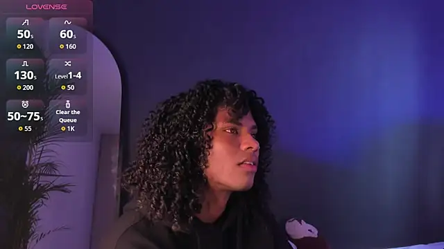 Snapshot of Lucas_eevans chatting on 10/02/25, 01:25 Lucas eevans online show from 10/02/25, 01:25