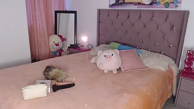 Snapshot of Valen_Brown chatting on 10/07/25, 10:38 Valen Brown online show from 10/07/25, 10:38