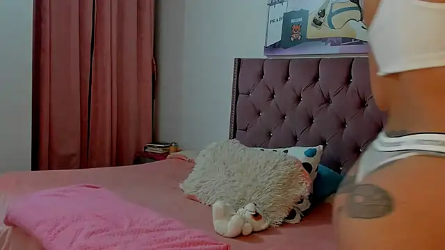 Valen Brown online show from 04/07/26, 03:52