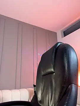 Frank Farrell online show from 11/28/25, 01:39