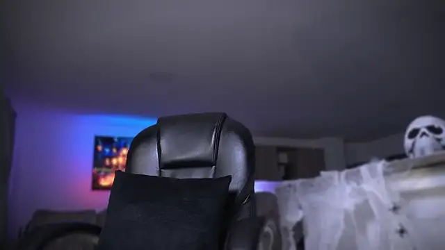 Frank Farrell online show from 10/26/25, 03:18