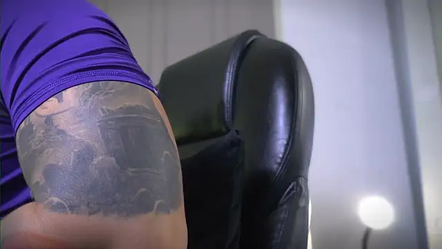 Frank Farrell online show from 11/12/25, 08:45