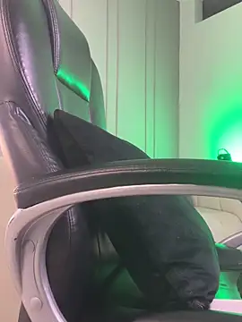 Frank Farrell online show from 11/10/25, 03:00