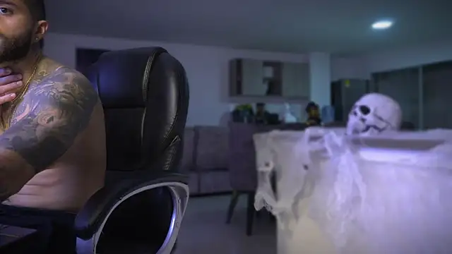 Frank Farrell online show from 10/22/25, 03:50