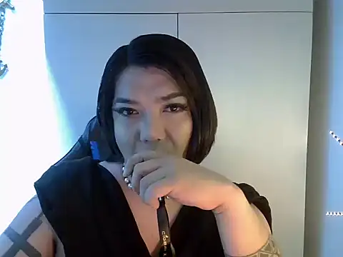 StrawberryWine07 online show from 01/22/25, 12:16