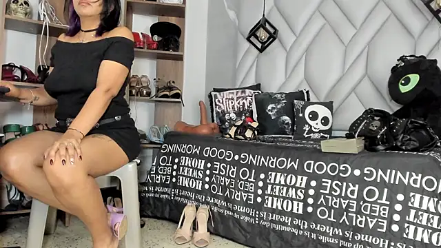 Snapshot of MirandaHaguen chatting on 07/01/26, 08:53 MirandaHaguen online show from 07/01/26, 08:53