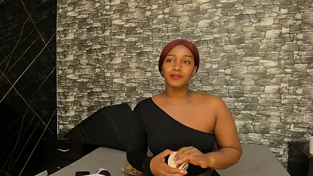 ArianaBlackk online show from 09/28/25, 12:34