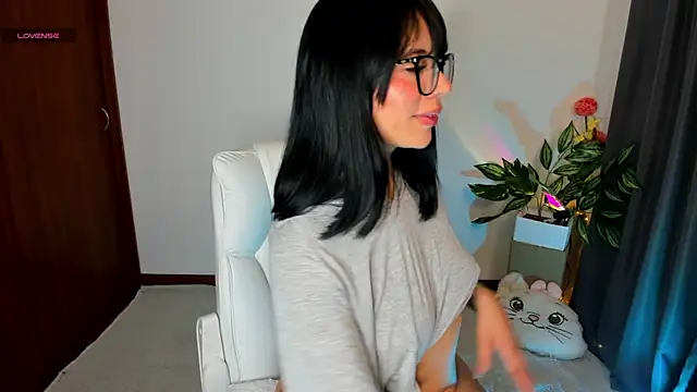 Silvanna-Moree online show from 04/07/26, 02:19