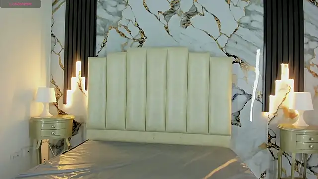 mollieblue69 online show from 09/15/25, 12:49