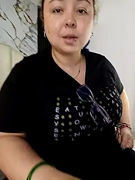 mollieblue69 online show from 11/24/25, 12:49