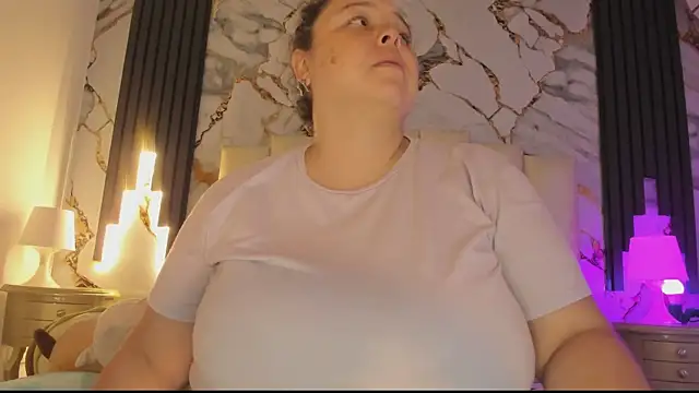 mollieblue69 online show from 04/07/26, 12:51