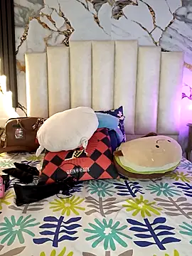 mollieblue69 online show from 04/08/26, 12:50