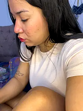 Lizzi 049 online show from 11/27/25, 07:03