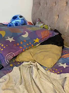 Lizzi 049 online show from 11/30/25, 08:42