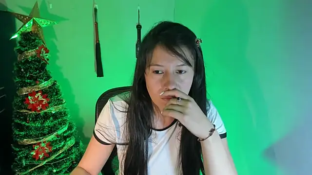 sandyquinnxx online show from 12/18/25, 09:07