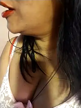 Snapshot of tharu_sweet chatting on 09/14/25, 06:25 tharu sweet online show from 09/14/25, 06:25