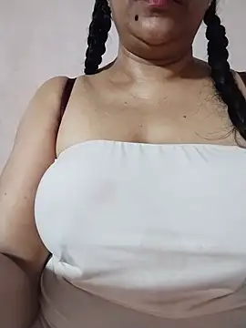 Snapshot of tharu_sweet chatting on 06/24/26, 06:01 tharu sweet online show from 06/24/26, 06:01