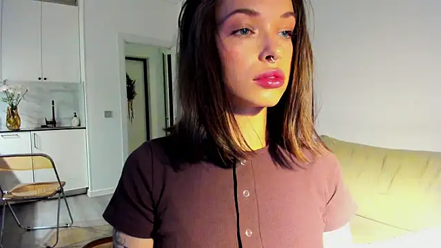 Kossie  online show from 12/14/25, 06:46