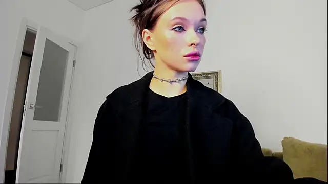 Kossie  online show from 10/19/25, 06:21