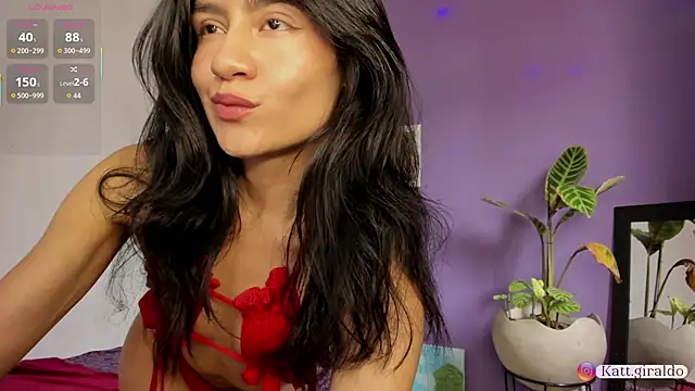 Snapshot of katt_giraldo1 chatting on 10/08/25, 04:19 katt giraldo1 online show from 10/08/25, 04:19