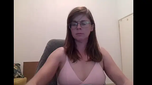 SavannaGirly online show from 04/15/26, 06:34