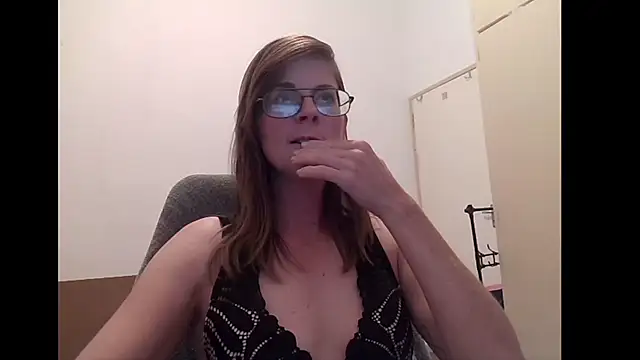 Snapshot of SavannaGirly chatting on 05/05/26, 04:43 SavannaGirly online show from 05/05/26, 04:43