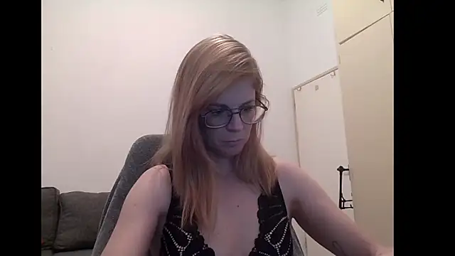 Snapshot of SavannaGirly chatting on 09/24/25, 06:53 SavannaGirly online show from 09/24/25, 06:53