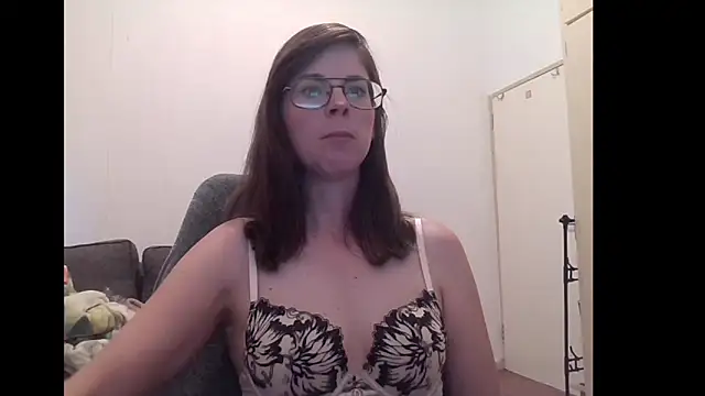 SavannaGirly online show from 02/05/26, 06:42