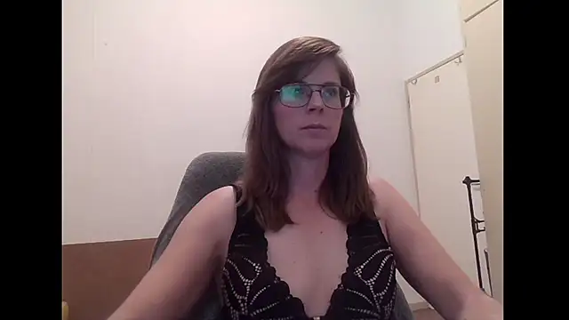 SavannaGirly online show from 04/01/26, 06:48