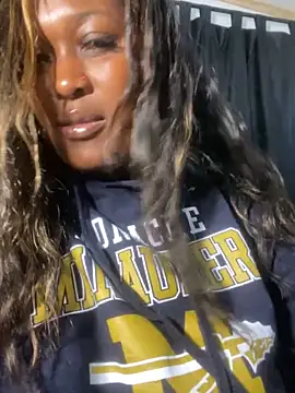 Cardiebae89 online show from 05/17/26, 08:20