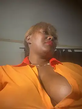 Snapshot of Cardiebae89 chatting on 07/15/26, 11:23 Cardiebae89 online show from 07/15/26, 11:23