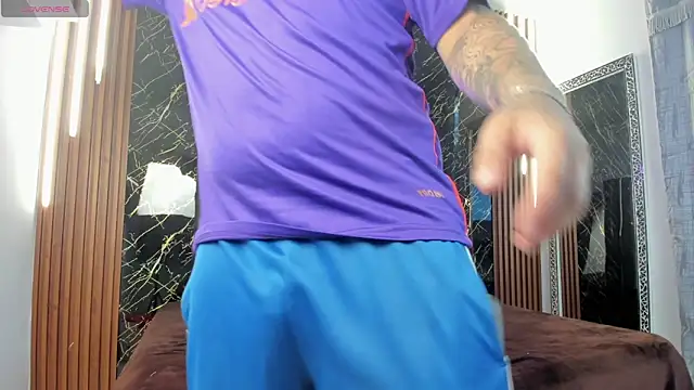 keane lee online show from 10/25/25, 12:28