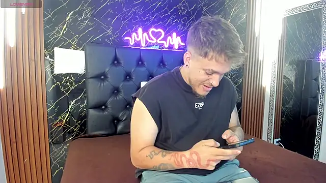 keane lee online show from 10/22/25, 12:48