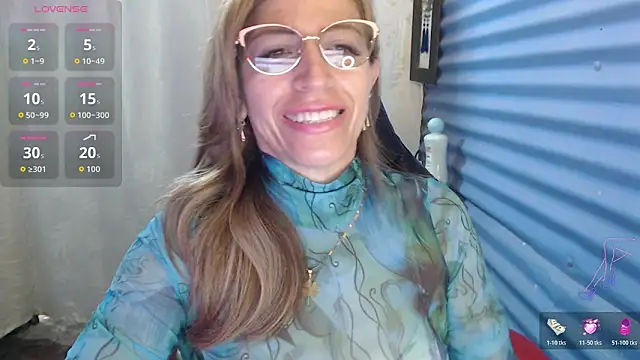 Snapshot of Chayla_Ruiz chatting on 06/08/26, 01:55 Chayla Ruiz online show from 06/08/26, 01:55