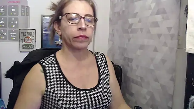 Snapshot of Chayla_Ruiz chatting on 09/12/25, 07:13 Chayla Ruiz online show from 09/12/25, 07:13