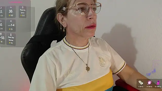 Snapshot of Chayla_Ruiz chatting on 06/28/26, 11:49 Chayla Ruiz online show from 06/28/26, 11:49